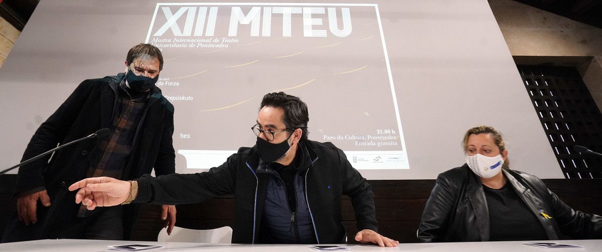 Salvador del Río, Jorge Soto e Yoya Blanco presentan a Mostra Internacional de Teatro Universitario