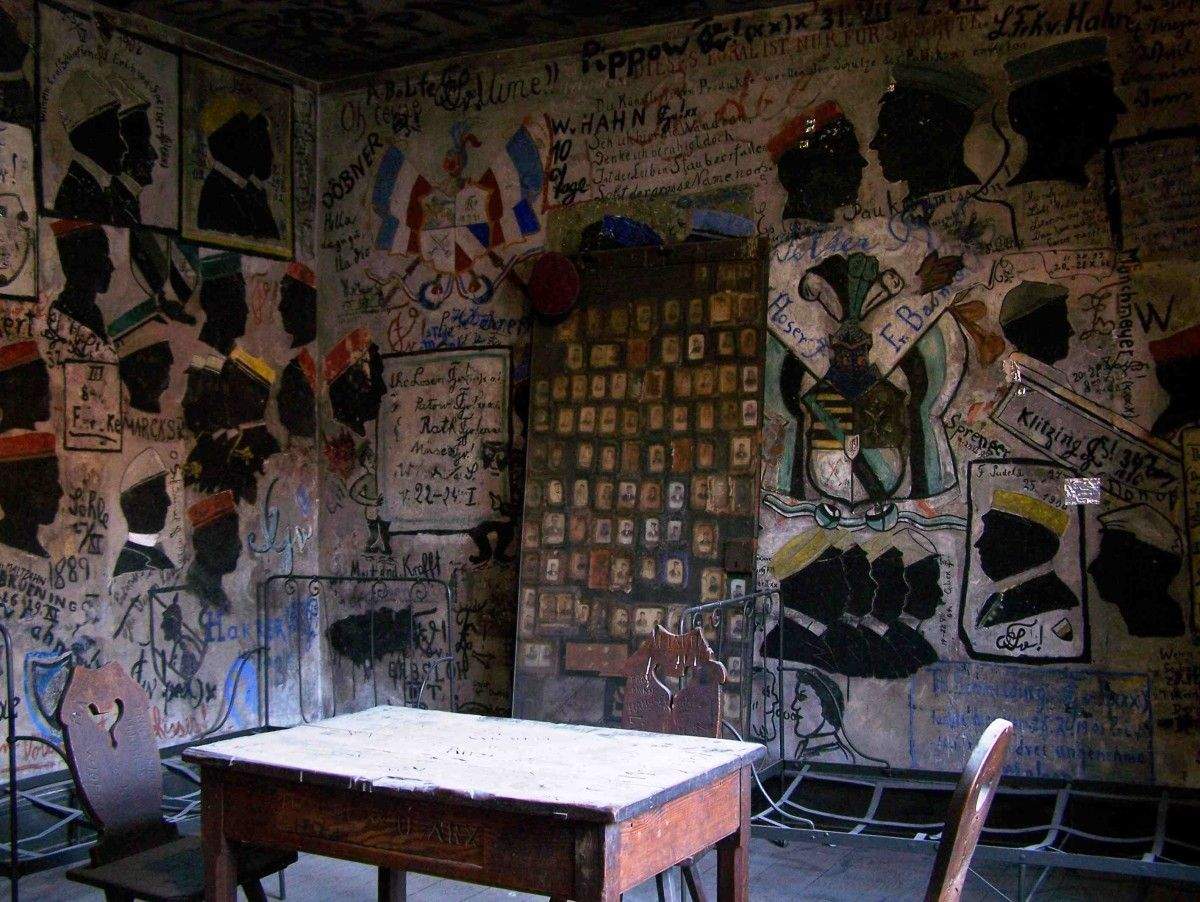 Interior do cárcere de estudantes 