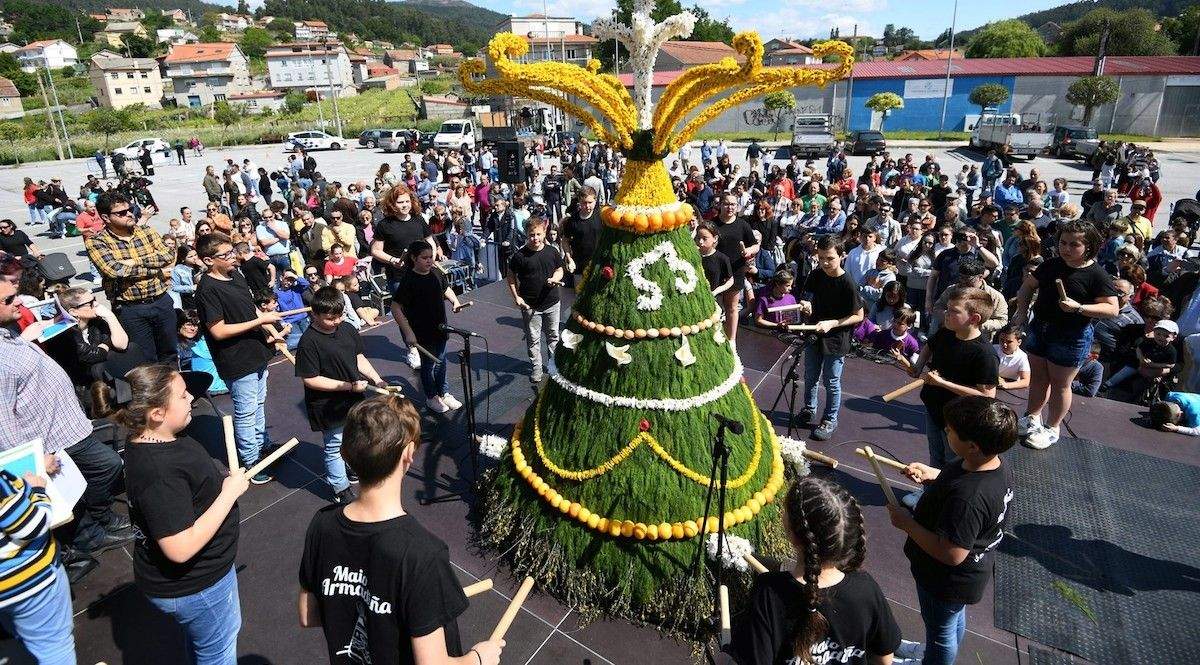 Festa dos Maios en Poio