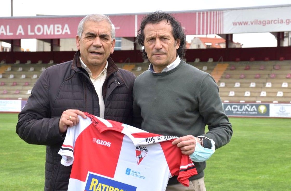 Presentación de Luisito como nuevo entrenador del Arosa