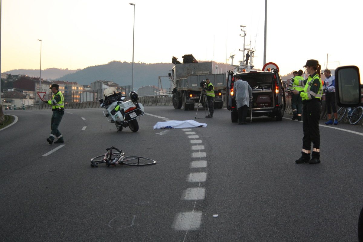 Atropello mortal a un ciclista en Os Praceres