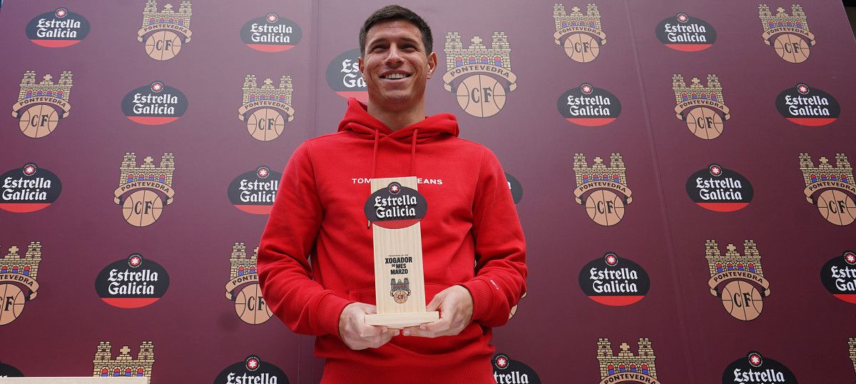 Brais Abelenda, Premio Estrella Galicia ao mellor xogador do Pontevedra no mes de marzo