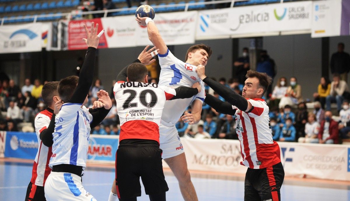 Partido entre Cisne e Puerto Sagunto no Municipal