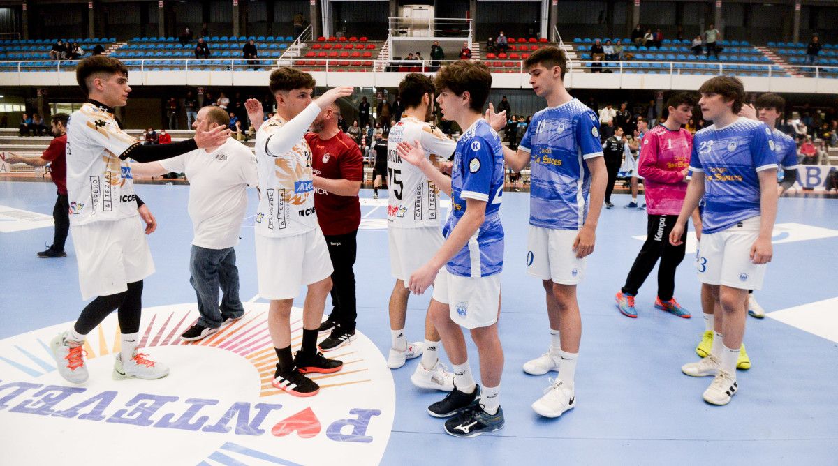 Partido del Sector Juvenil de Balonmano entre el Cisne y el Ademar de León
