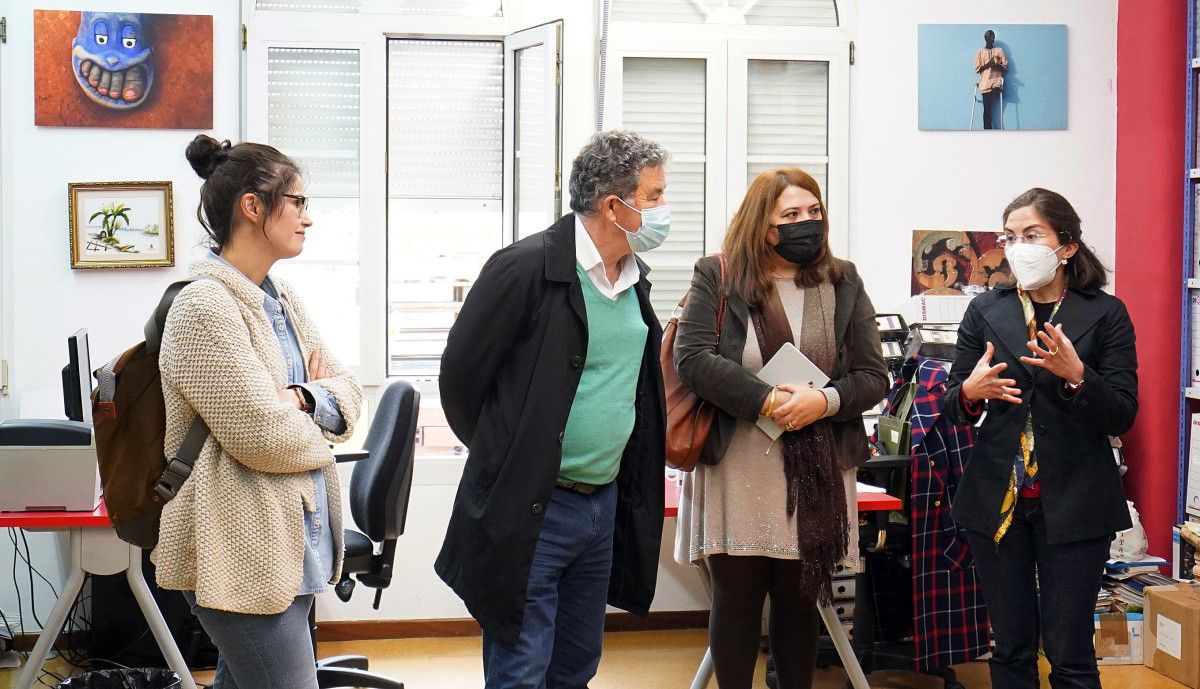 Visita á sede do IGADI no Centro Social Sur