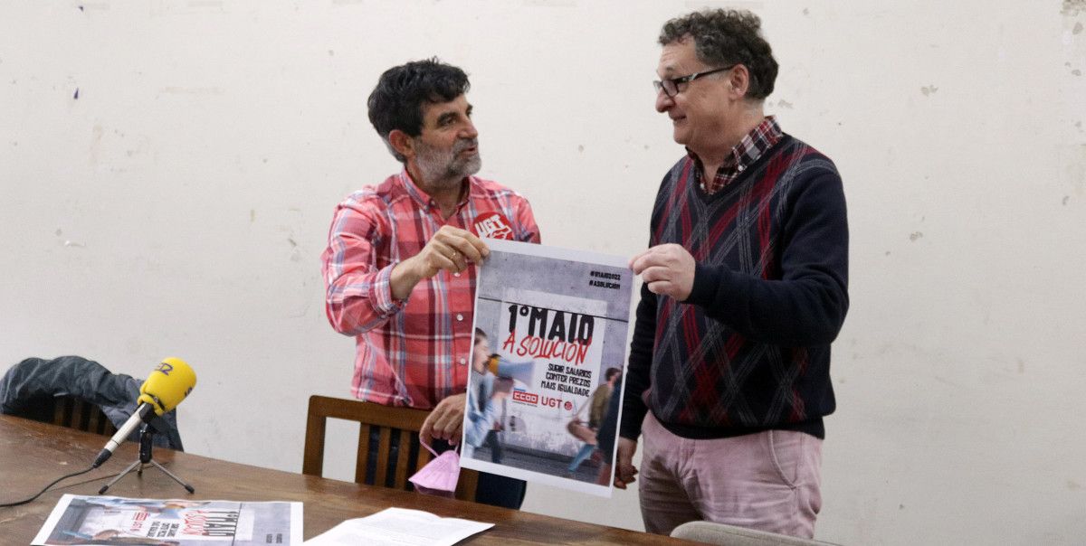 Ramón Vidal e José Luis García Pedrosa, de UGT e CCOO, na presentación do 1º de maio de 2022