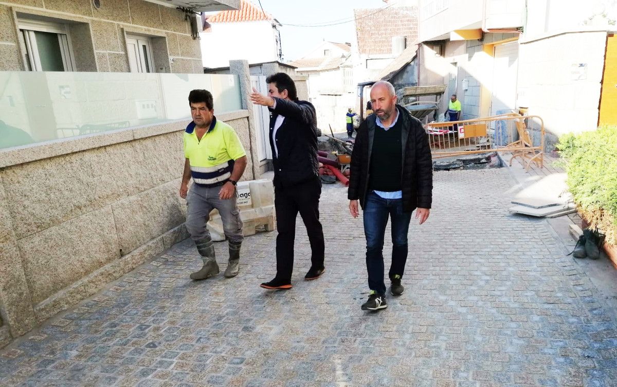 Visitas a las obras municipales en Lameiriña y Caneliñas