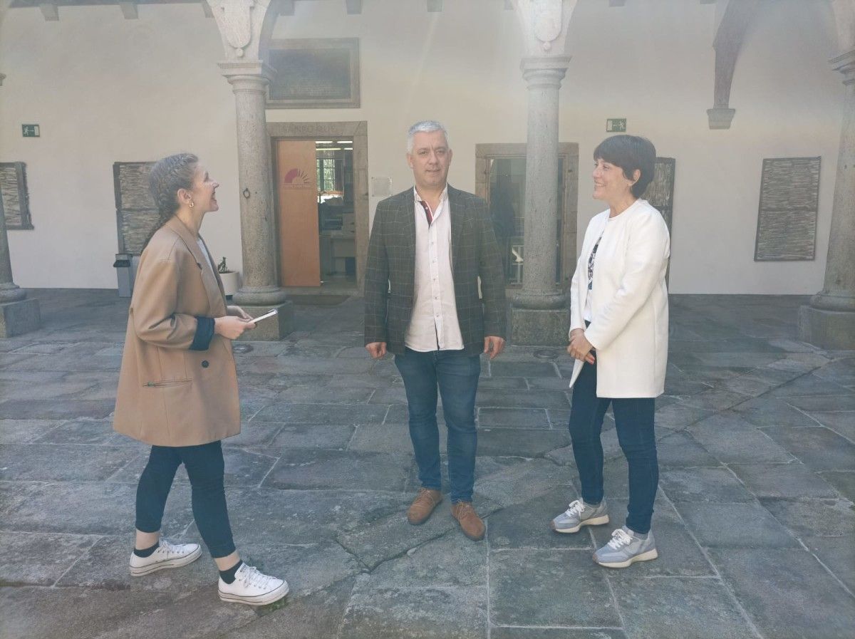 Marga Caldas, Raquel Rodríguez e Valentín García