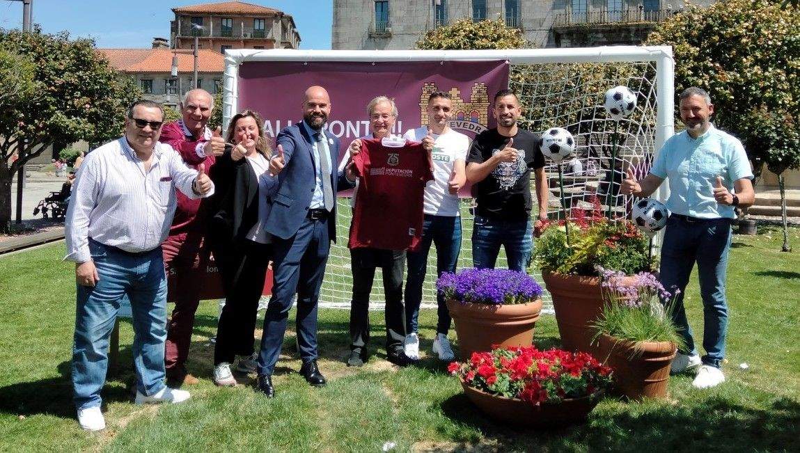 Os Xardíns que Falan apoian ao Pontevedra CF
