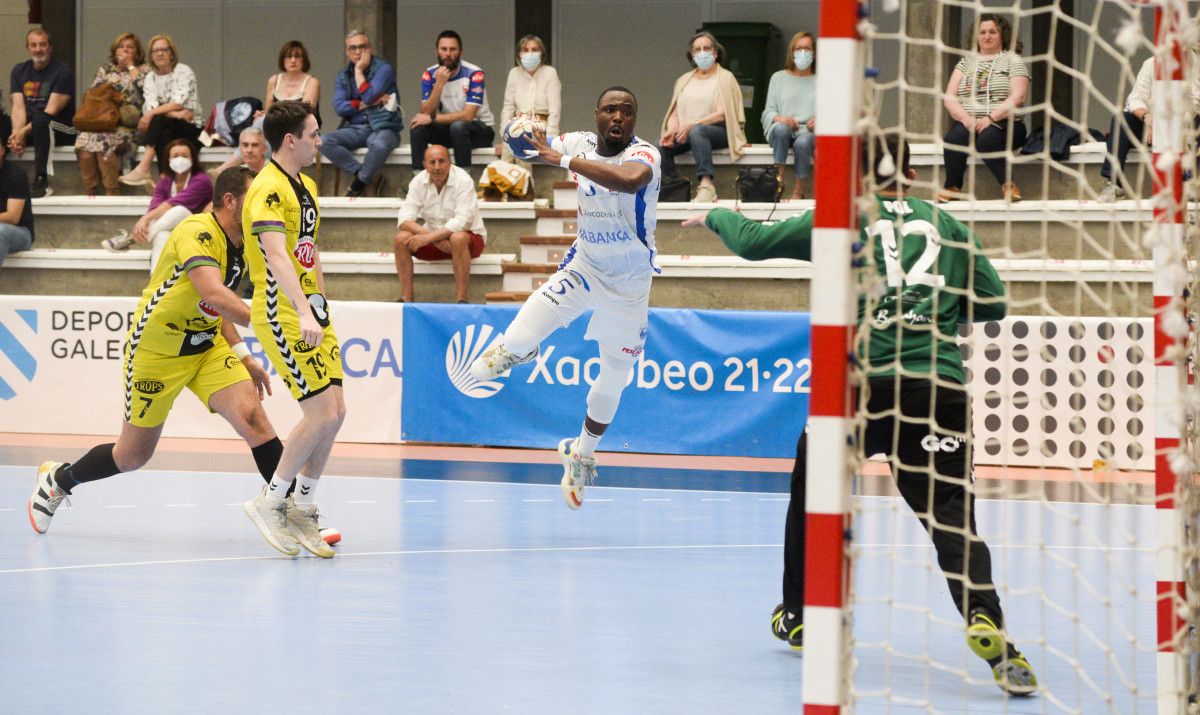 Partido de División Honra Prata entre Cisne e Trops Málaga
