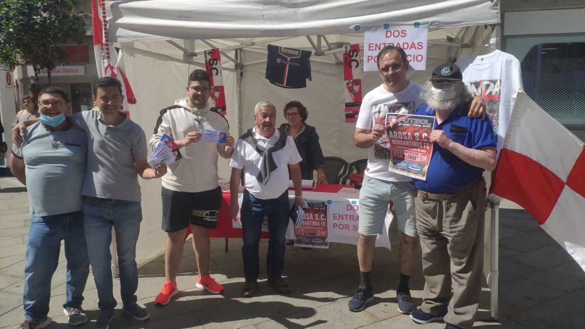 O Arosa agasalla dúas invitacións aos seus socios para o último partido da liga regular