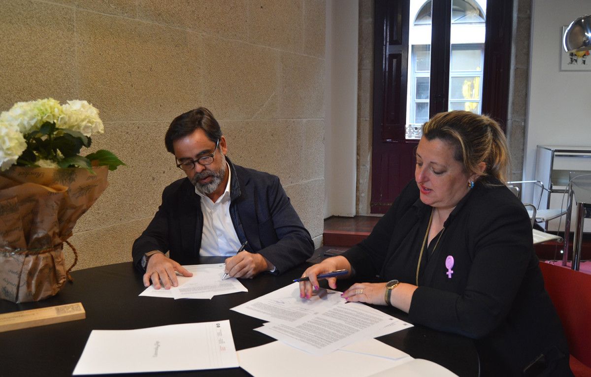 Jorge Soto y Yoya Blanco firman el convenio