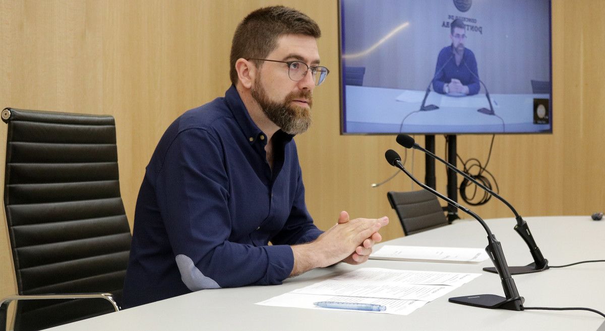 Pablo Fernández, del PP, denuncia atrasos y sobrecostes en las obras municipales