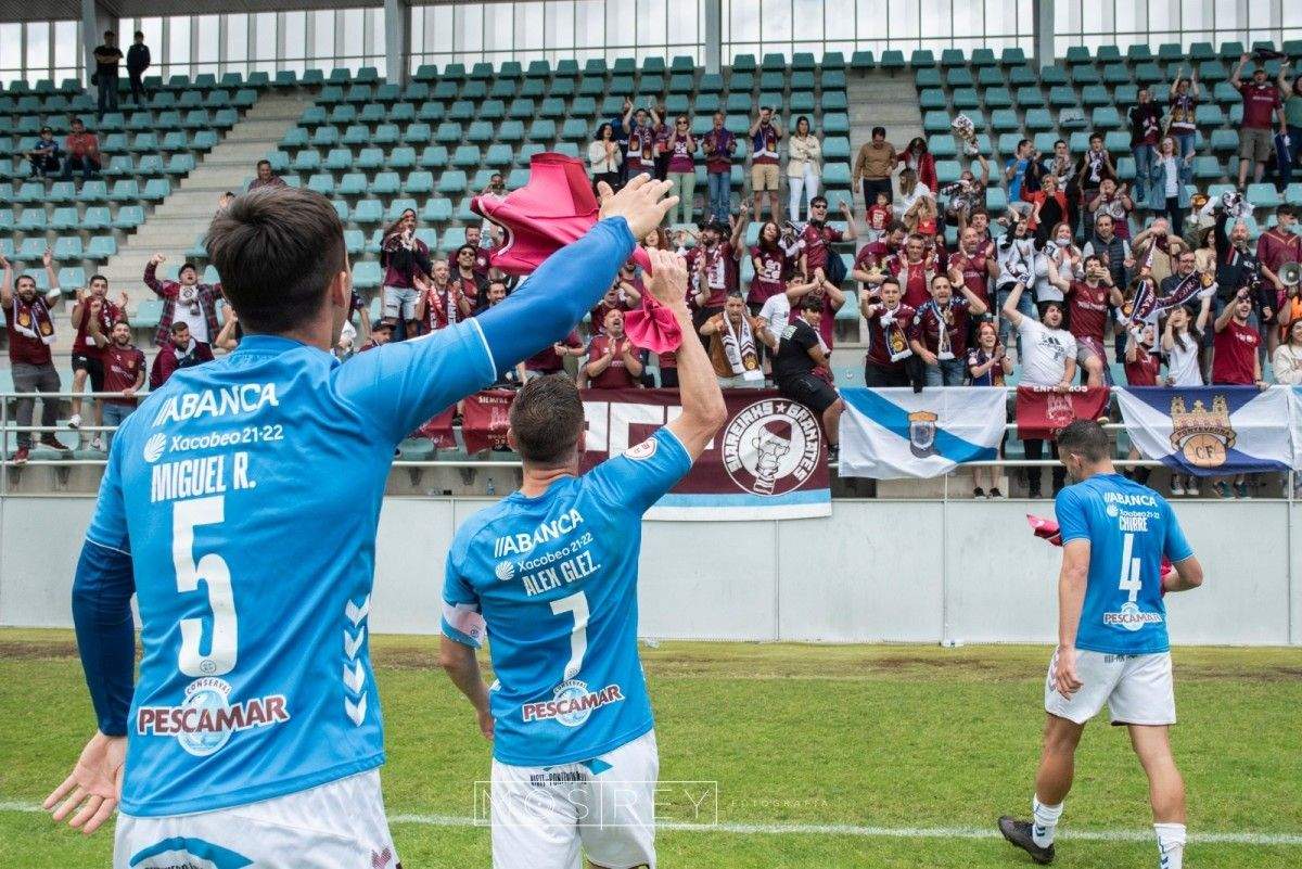 Partido entre Palencia Cristo e Pontevedra CF