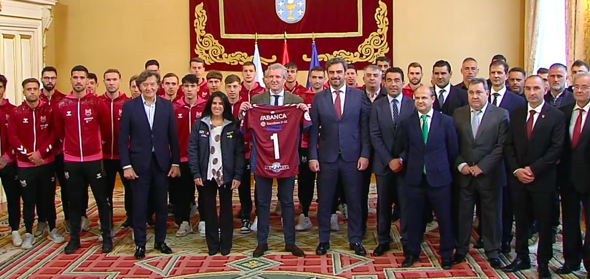 Recepción de la Xunta al Pontevedra por su ascenso a Primera RFEF