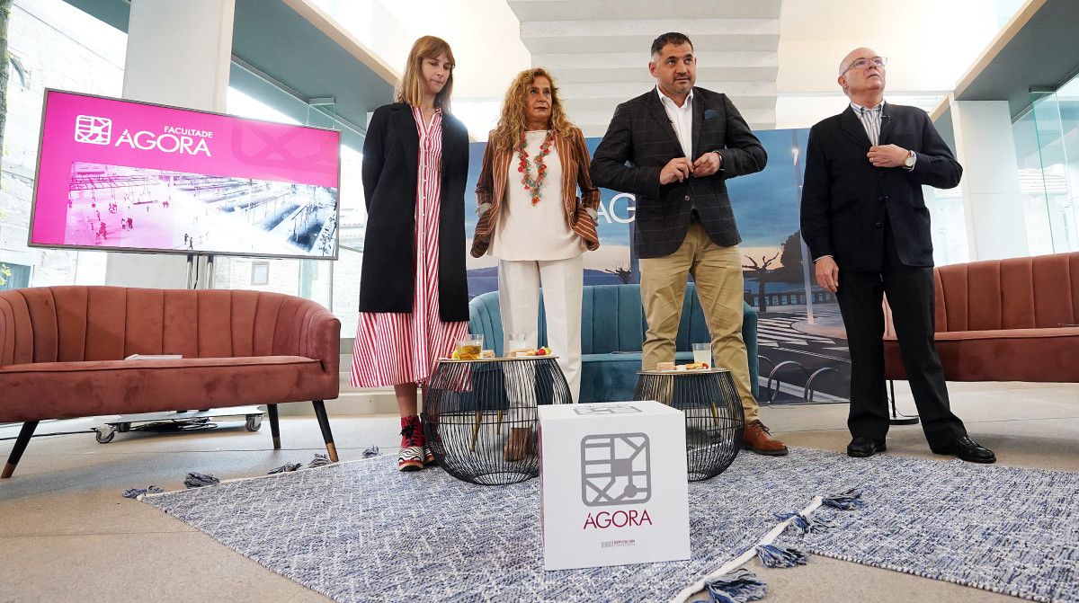 Ana Montalbán, Carmela Silva, Uxío Benítez y Fernando Nebot