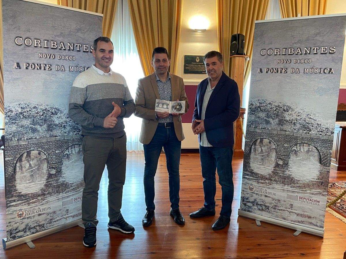 Coribantes presentan su tercer disco en Ponte Caldelas