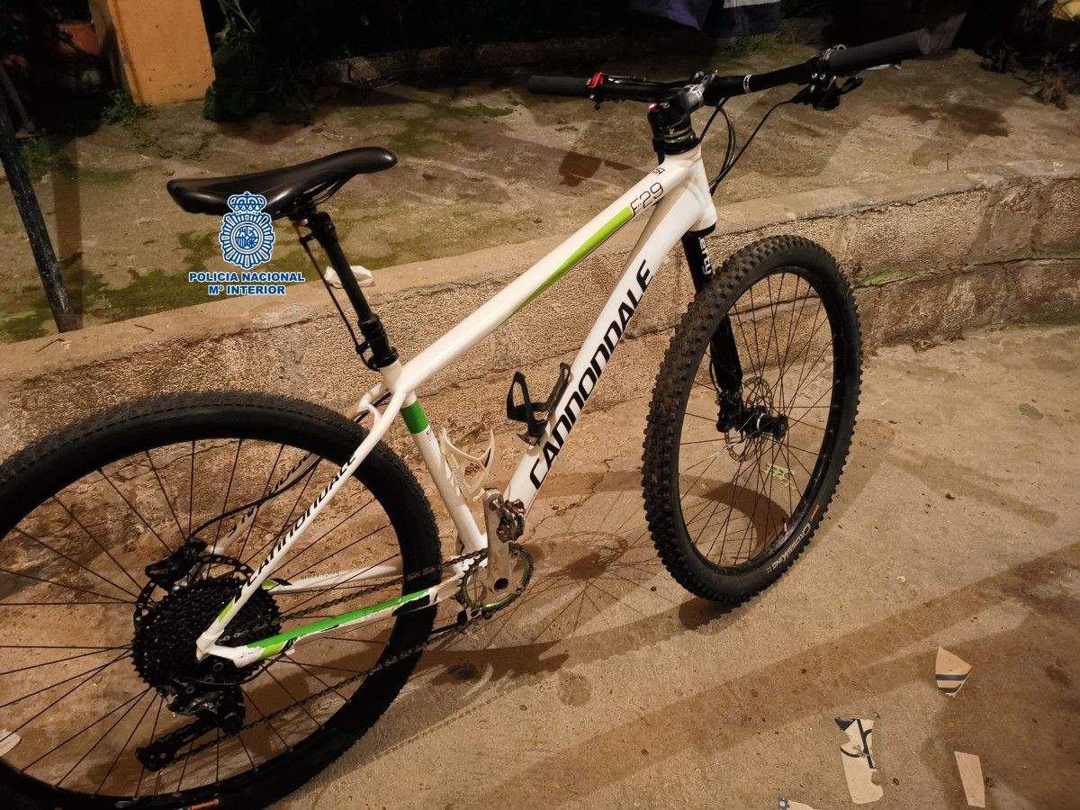 Bicicleta robada y recuperada por la Policía Nacional de Marín