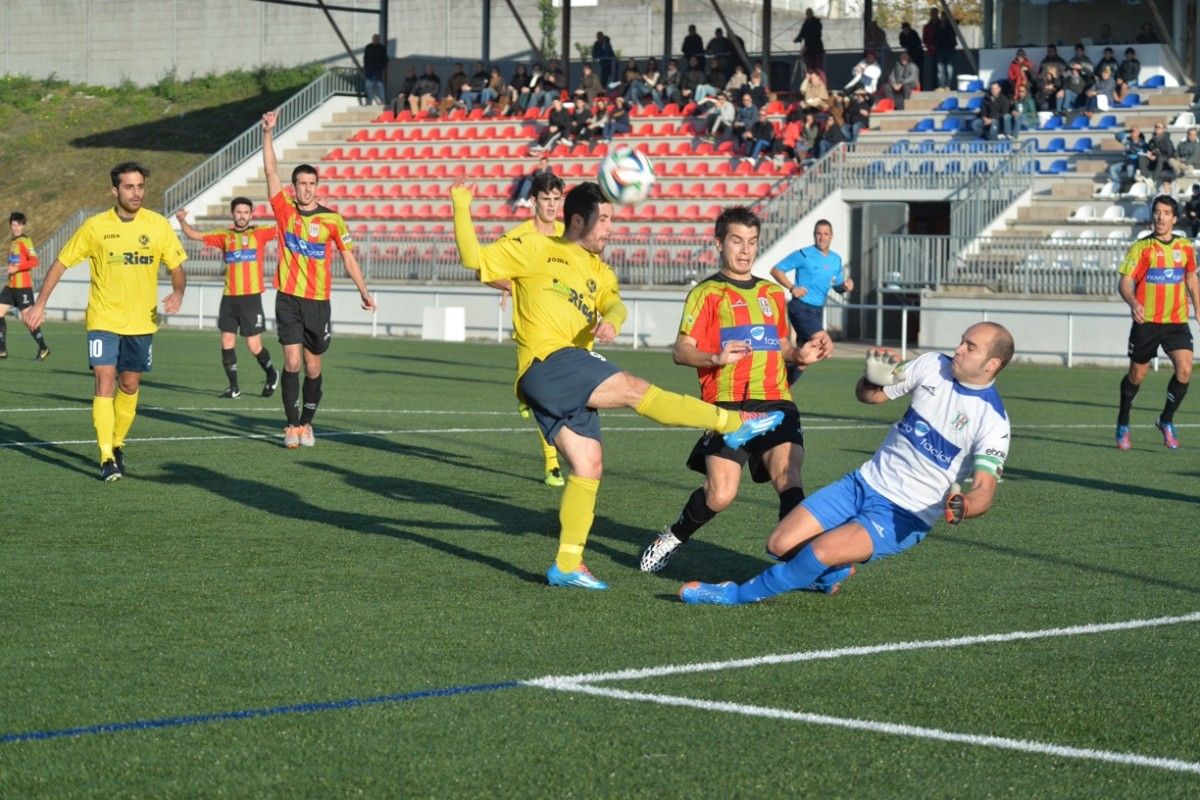 Partido entre Xuventú Sanxenxo y Laracha en Baltar de Arriba