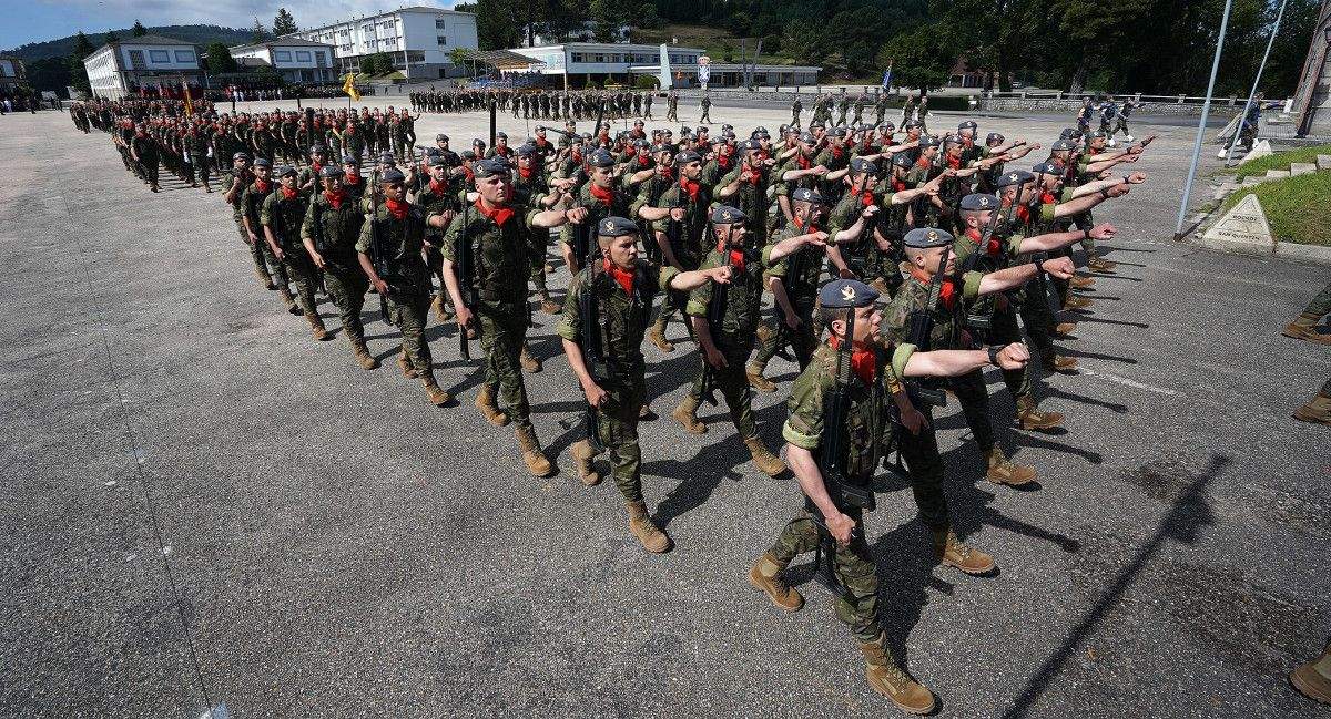 Parada militar polo 56 aniversario da Brilat