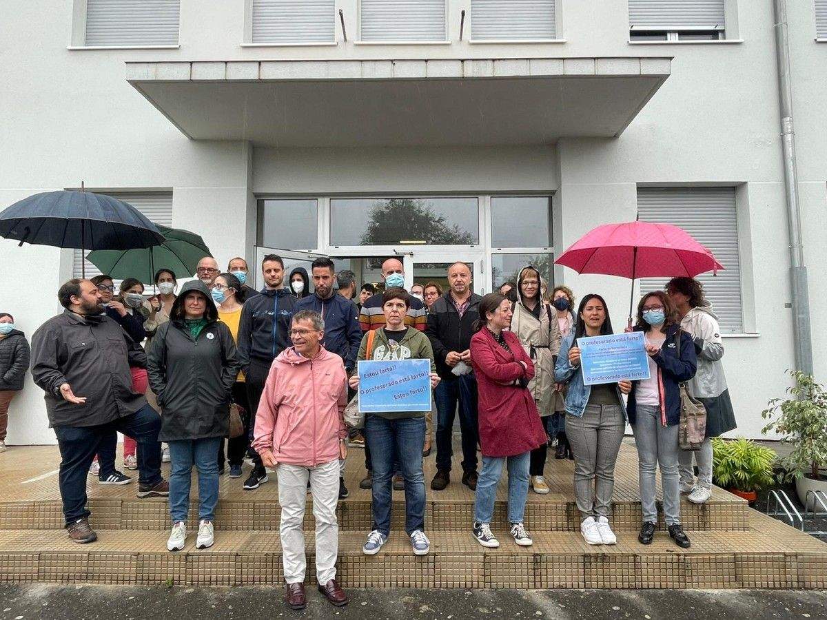 Concentración do profesorado do IES Ramón Cabanillas de Cambados