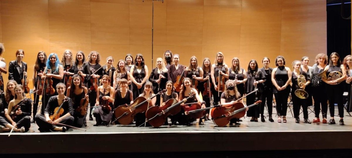 Integrantes da Orquestra Filharmónica Cidade de Pontevedra