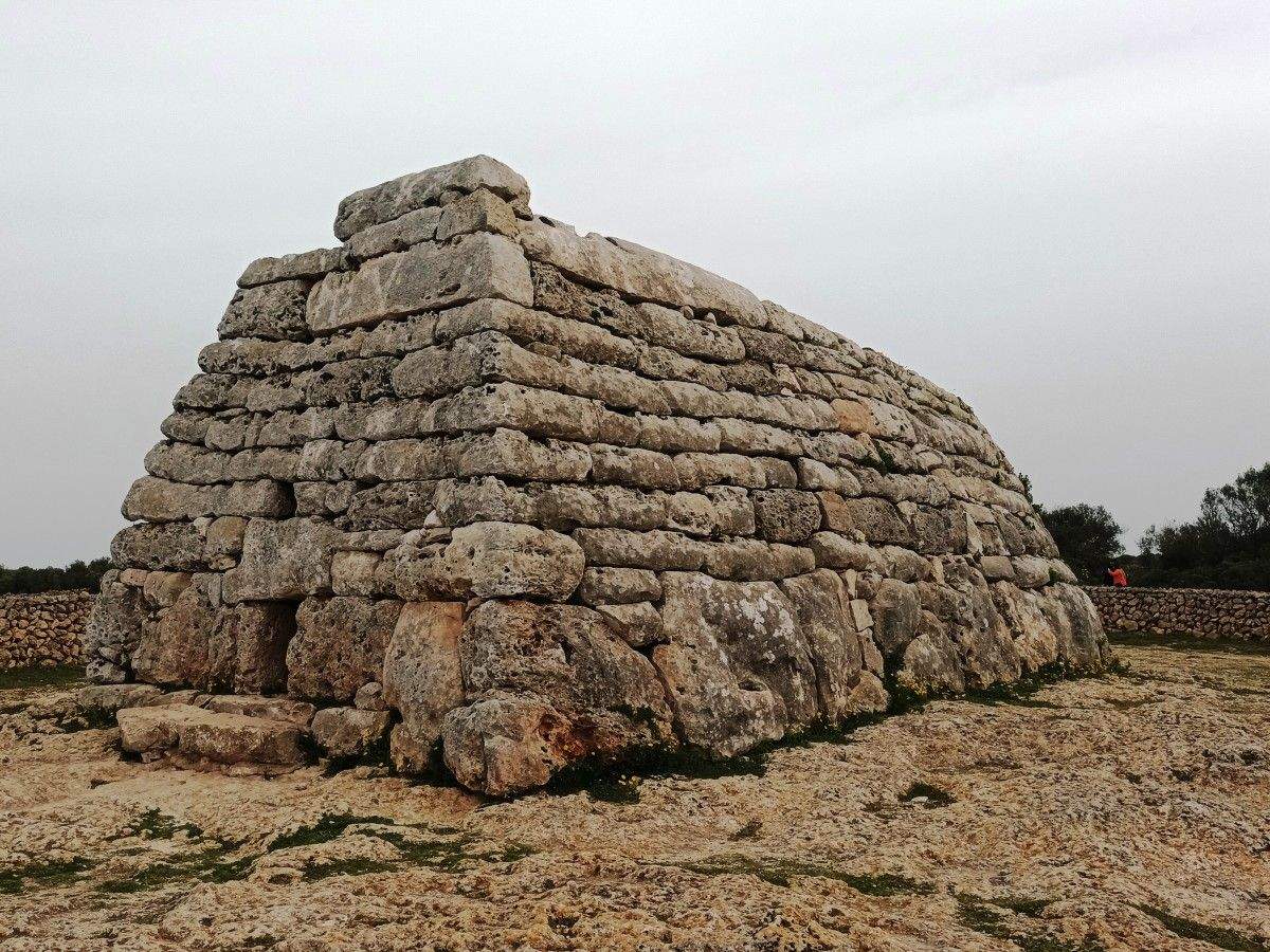 Naveta des Tudons