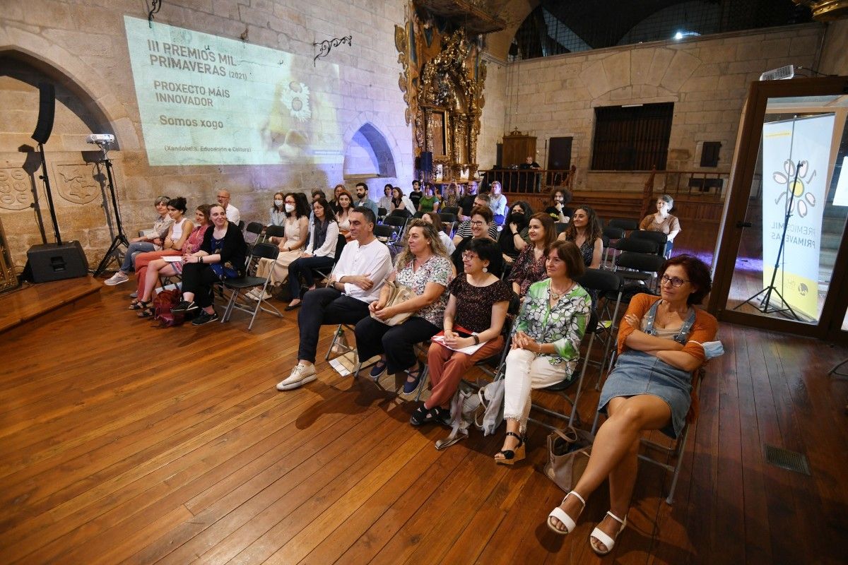 Entrega dos Premios Mil Primaveras na igrexa de Santa Clara