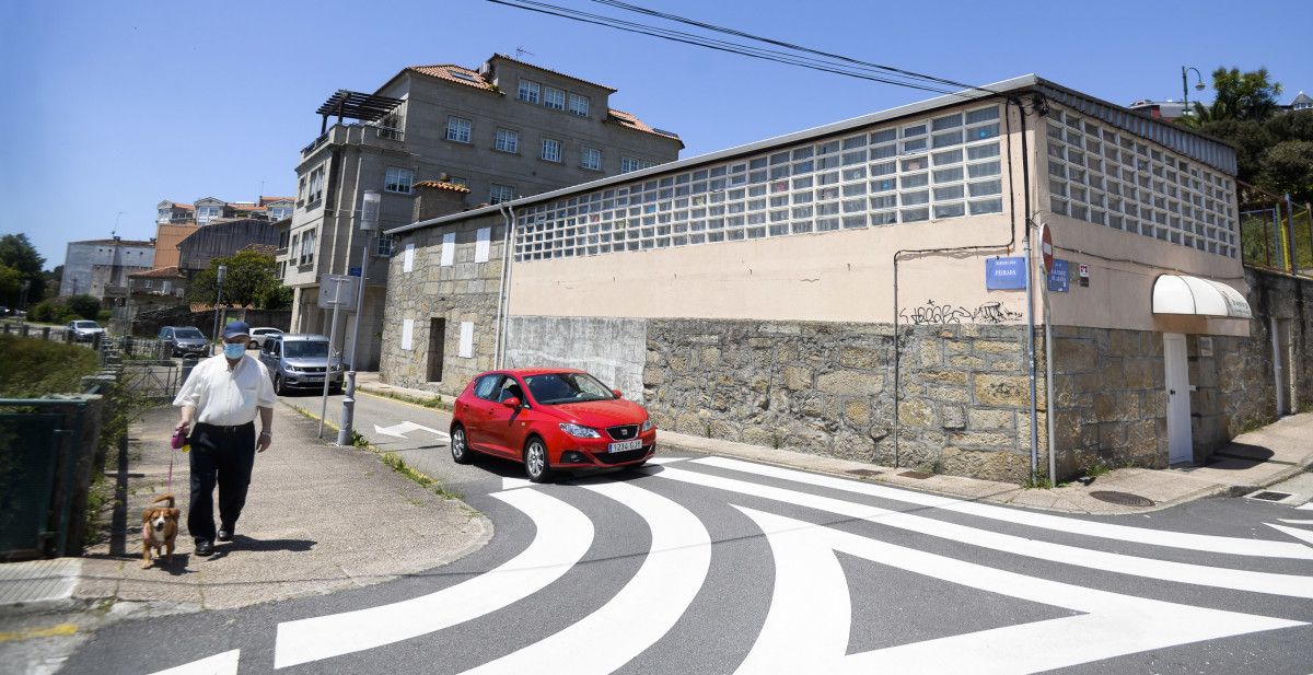 Rúa Ribeira dos Peiraos, na desembocadura do río Gafos