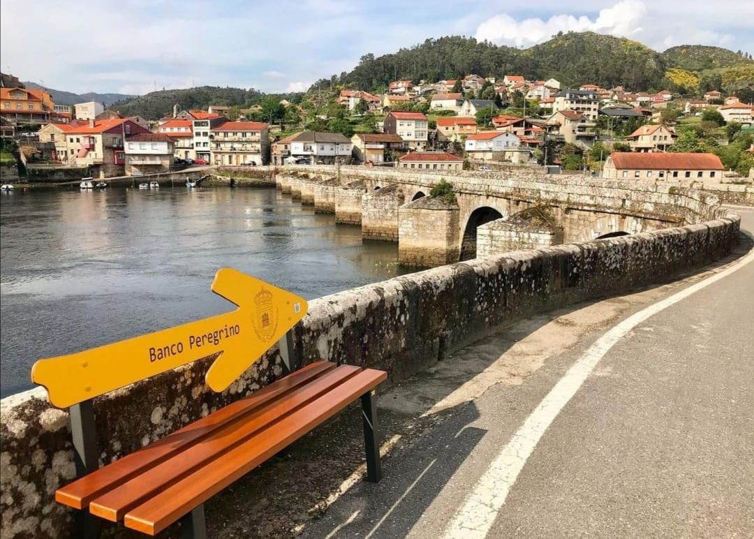 Banco Peregrino en Ponte Sampaio