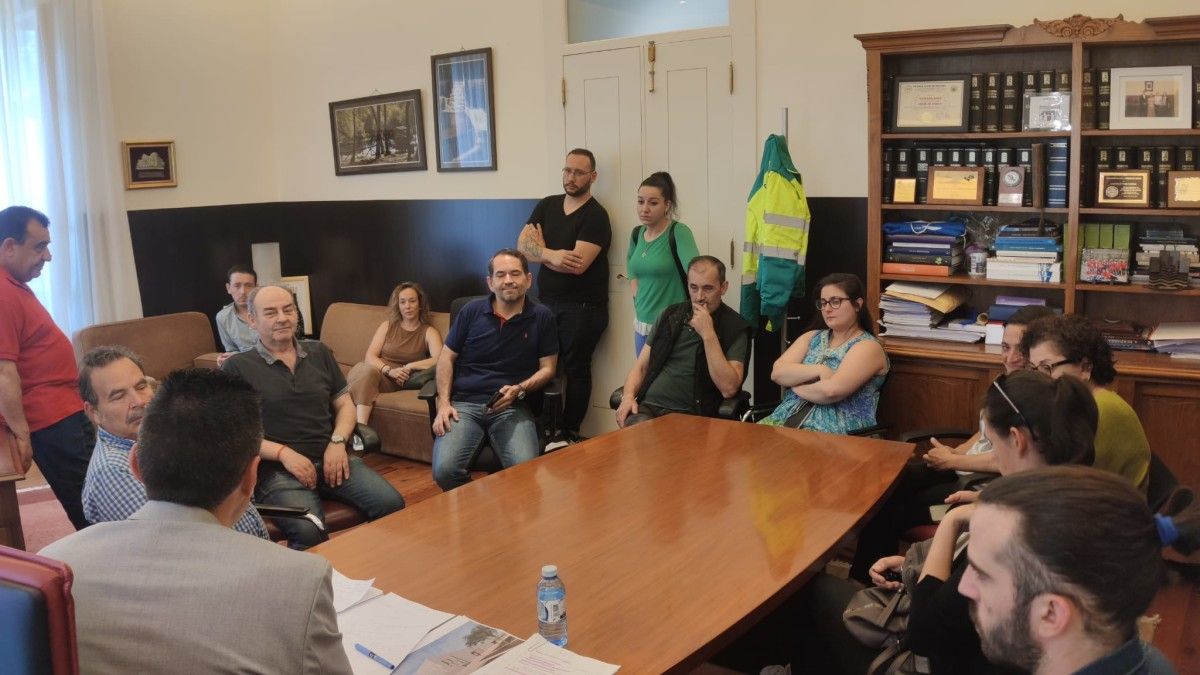 Reunión para preparar a Festa gastronómica da emigración