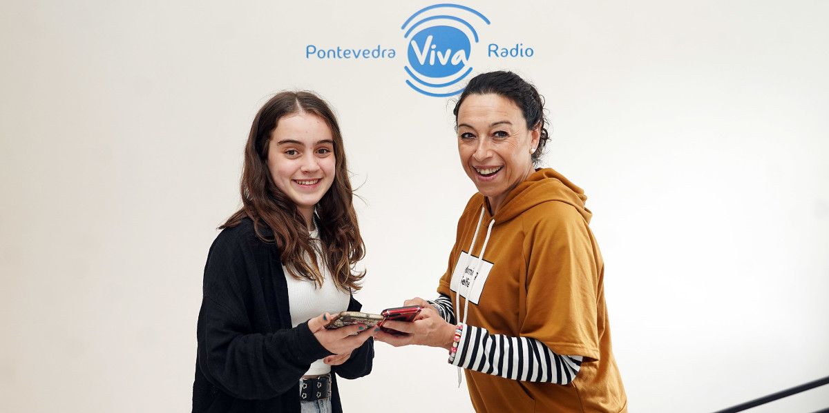 Sofía Bernández, alumna do Colexio La Inmaculada de Marín, en PontevedraViva Radio