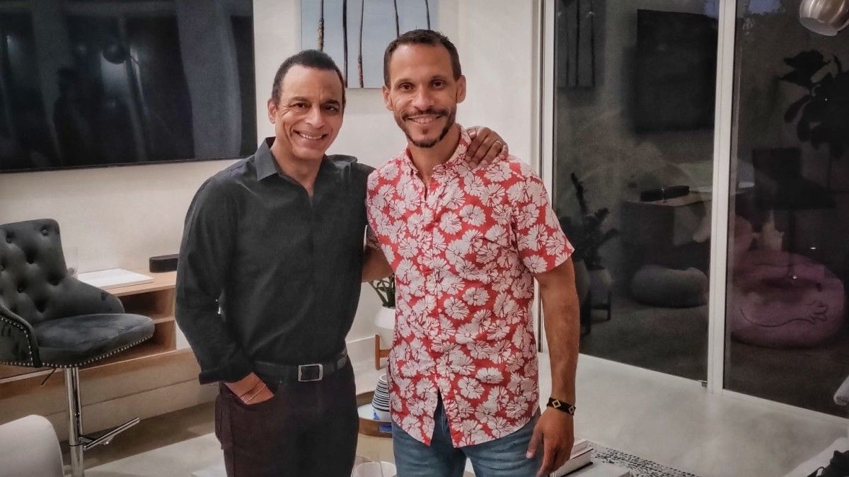 Jon Secada e Gustavo Almeida traballan xuntos en Miami