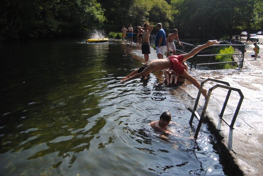 Playa fluvial de A Calzada en Ponte Caldelas
