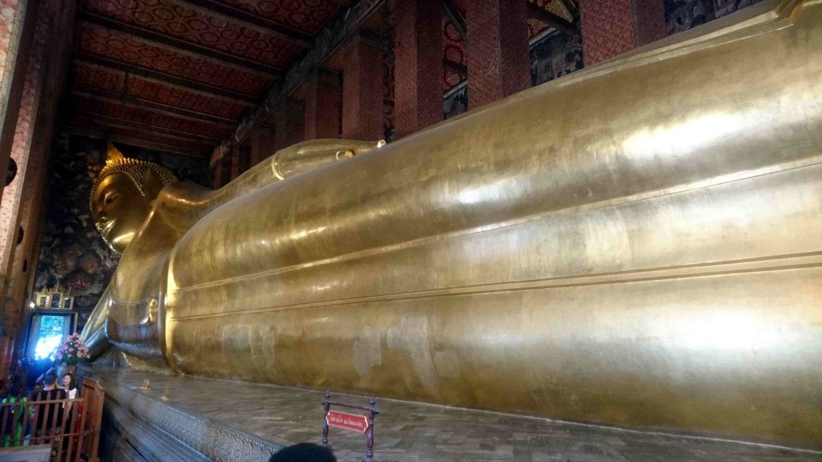 Buda deitado