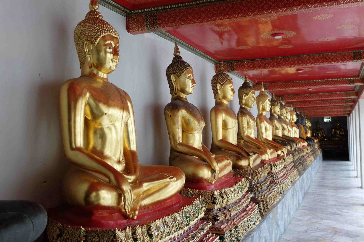 Galería de estatuas de Buda