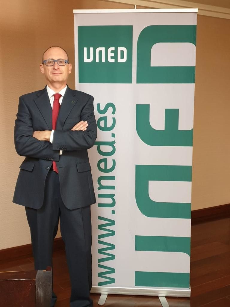 Víctor M. González Sánchez, director da UNED en Pontevedra