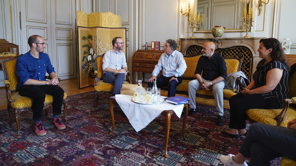 Encontro da delegación pontevedresa co tenente de alcalde de Estrasburgo, Joel Steffen