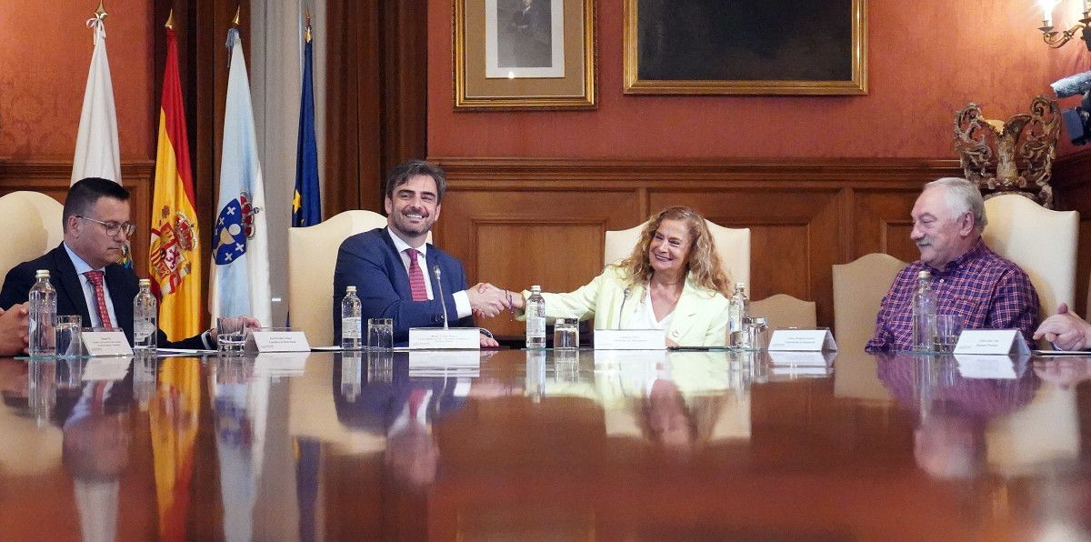Sinatura do protocolo de intencións para transferir á administración autonómica o Pazo de Lourizán e a Escola de Cantería