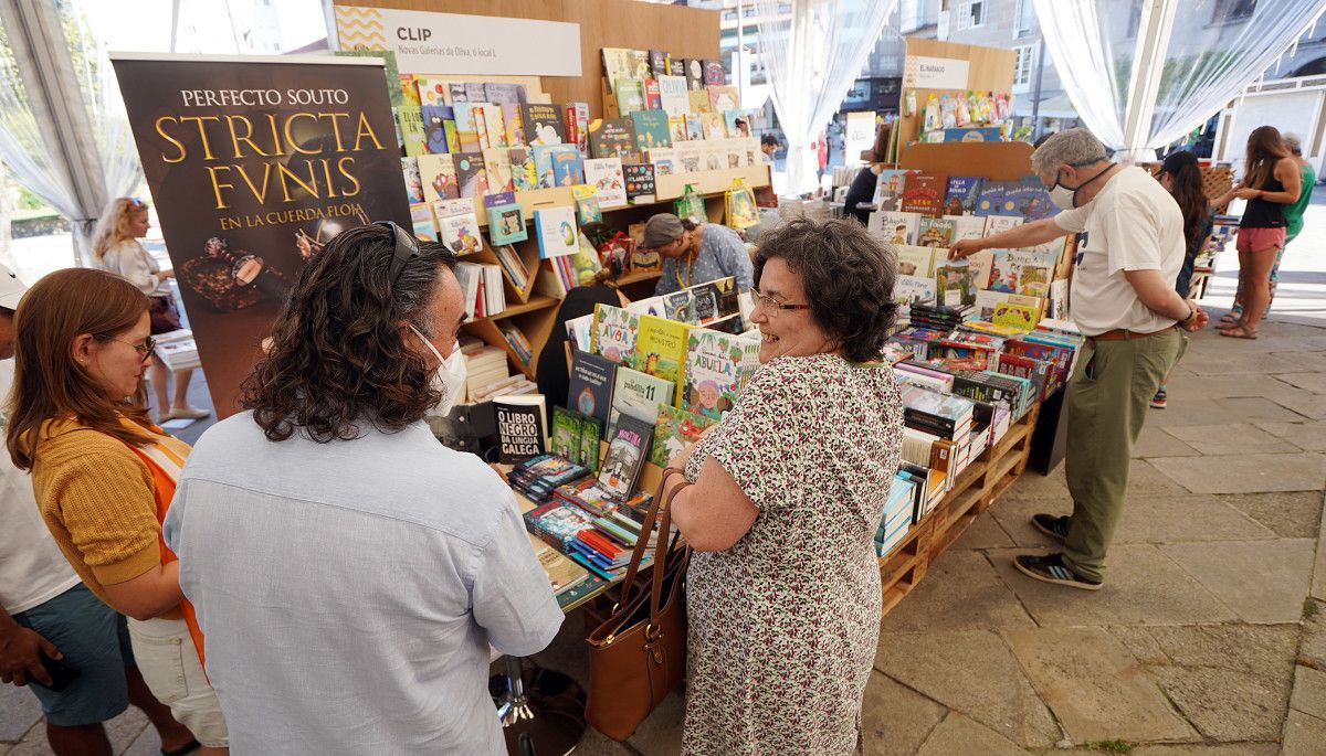 Festa dos Libros na Praza da Ferrería