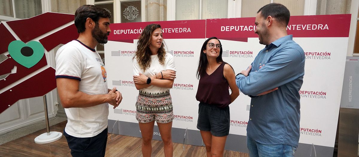 Recepción en la Deputación a Silvia Aguete, Luci y Adrián Paz