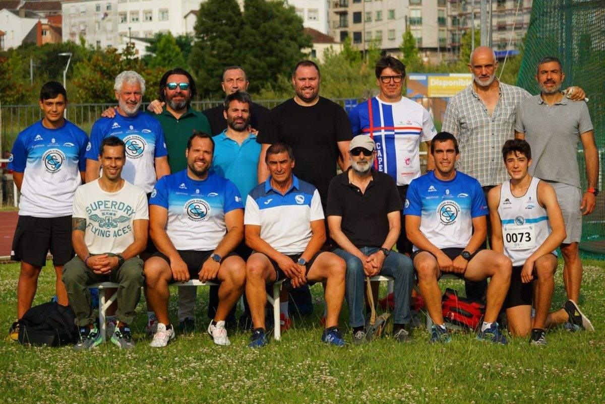 Homenaje a Santi Ferrer por sus 50 años en la Gimnástica