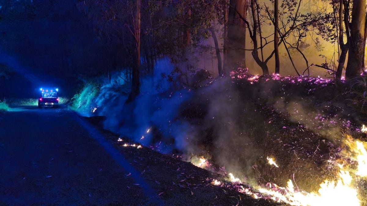 Incendio forestal en Arcos de Furcos, Cuntis
