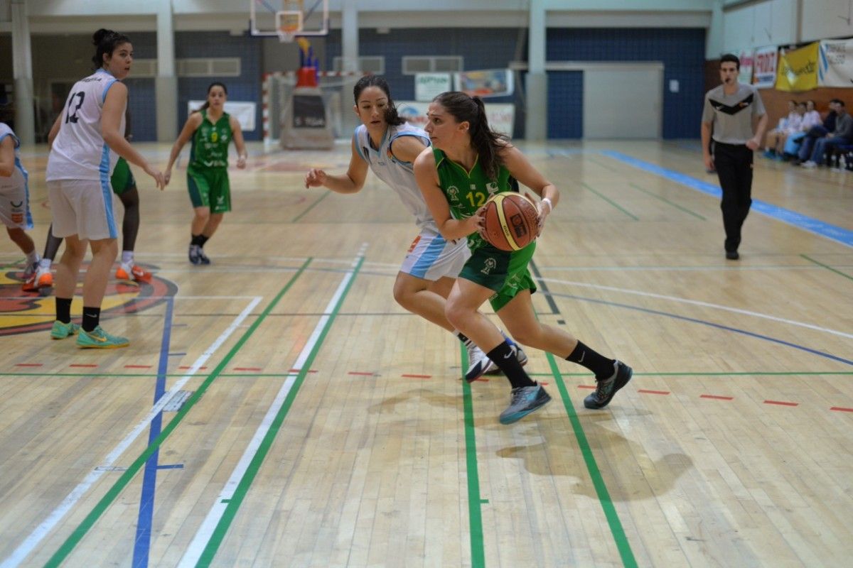 María Lago en el partido entre Arxil y Pabellón Ourense