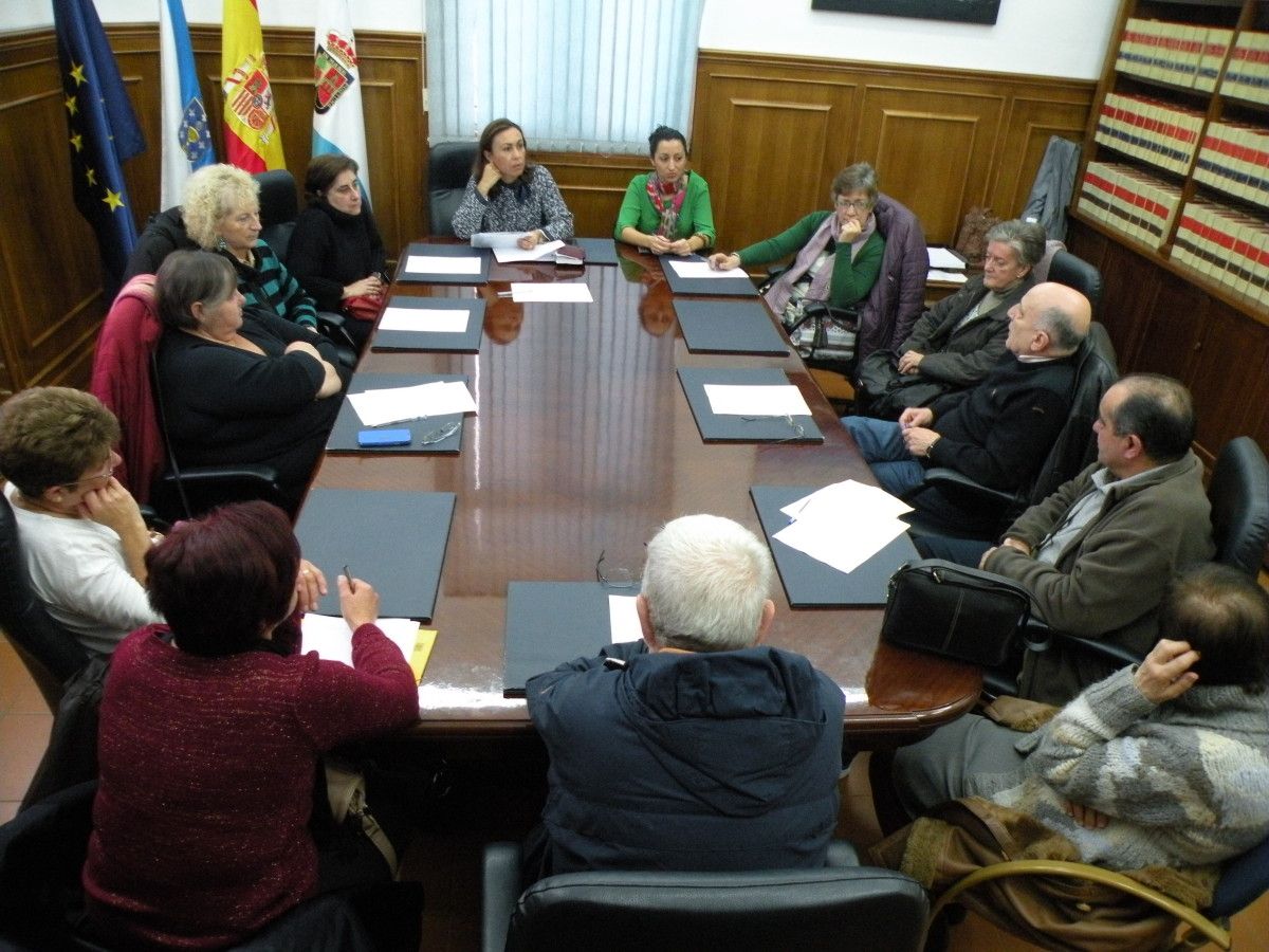 Reunión de la alcaldesa de Marín con colectivos sociales del municipio