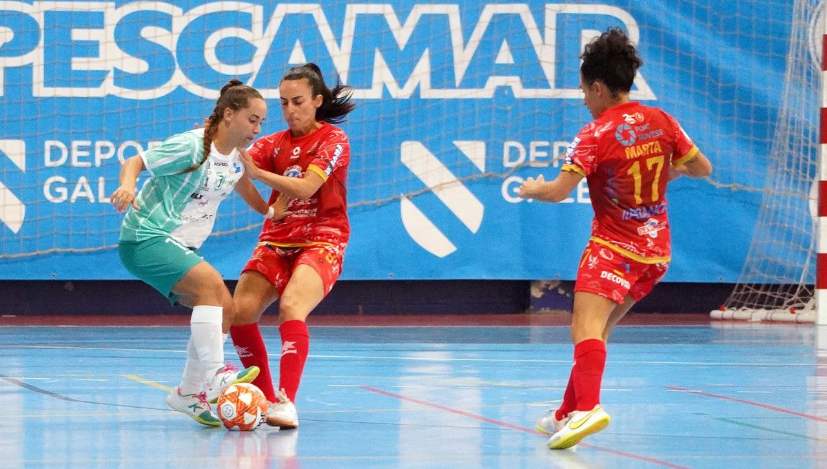 Partido entre Poio Pescamar e Joventut d'Elx na Seca