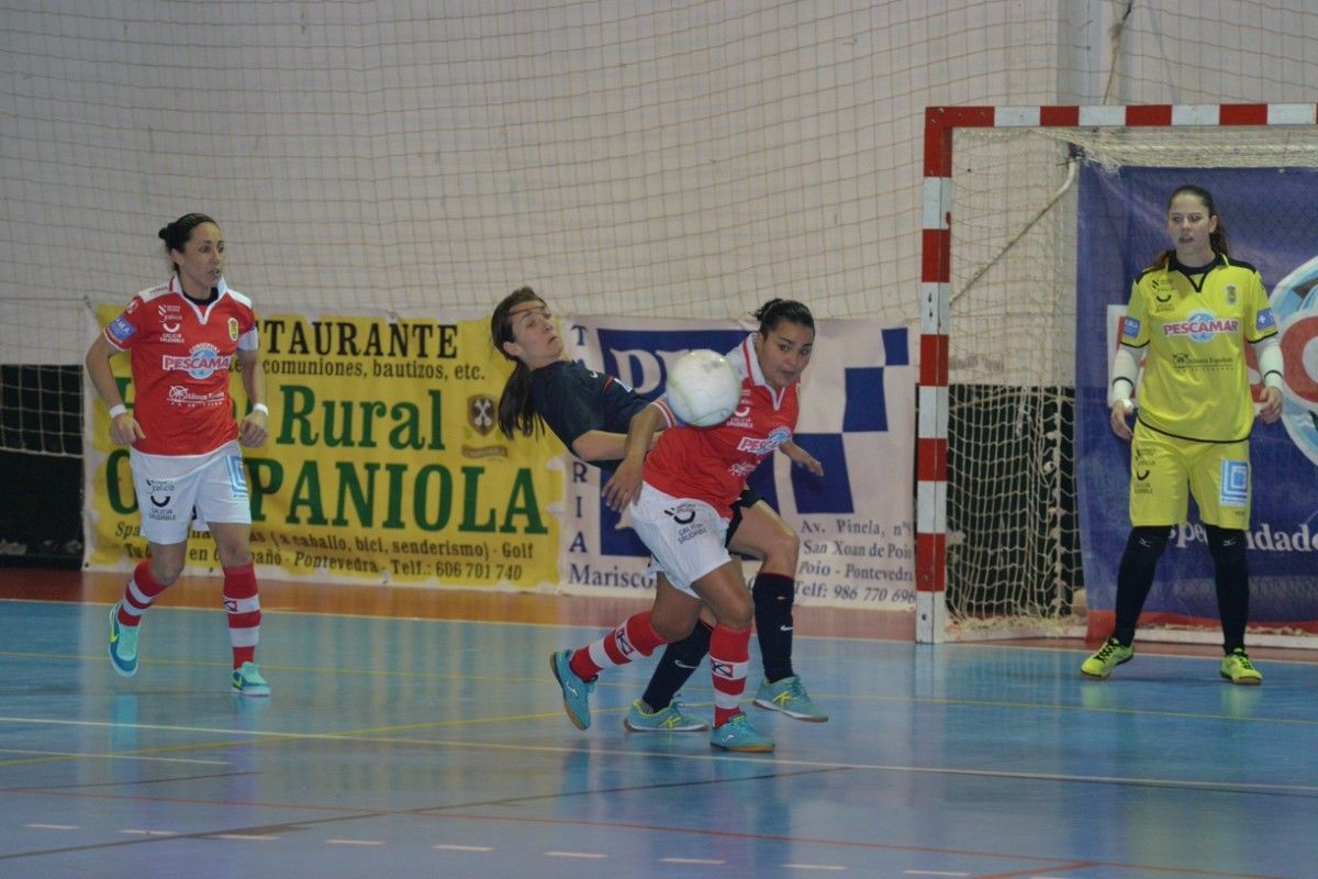 Partido entre Poio FS e Atlético Féminas Navalcarnero na Seca