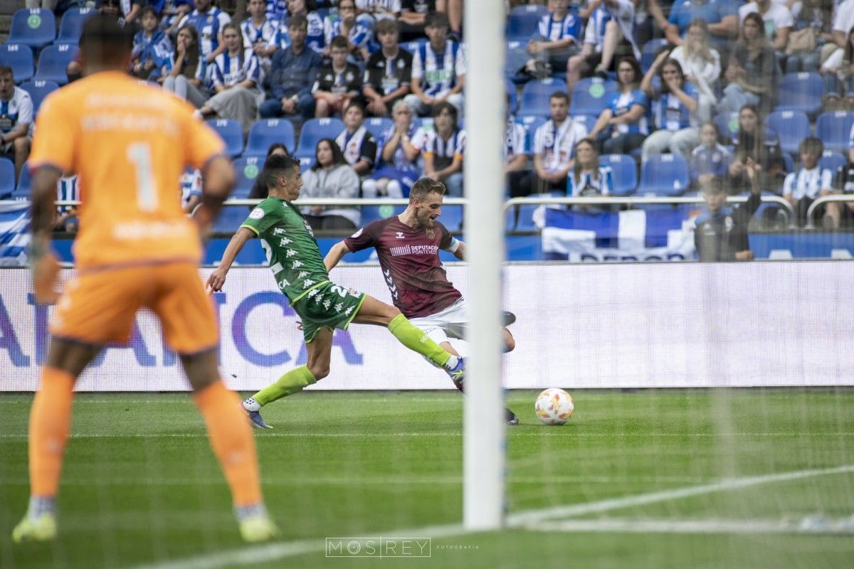 Partido de liga entre o Deportivo e o Pontevedra en Riazor