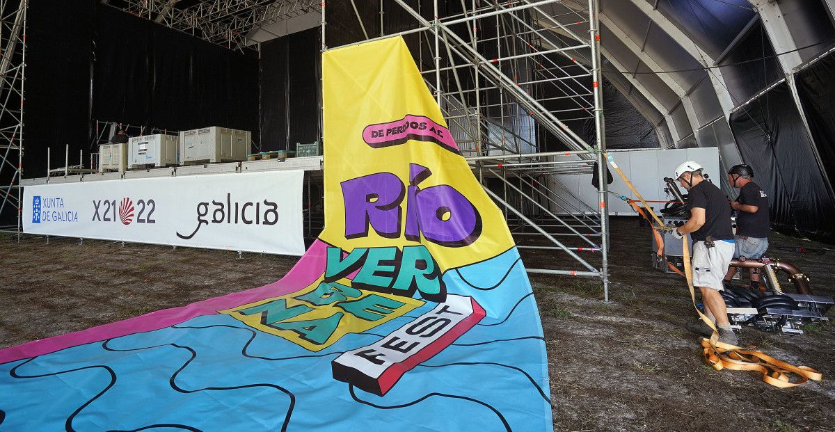 Trabajos para acondicionar el parque de Tafisa para el festival Río Verbena