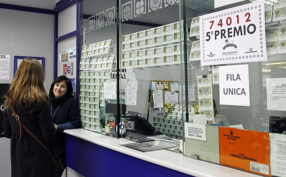 Administración número 8 no Centro Comercial A Barca